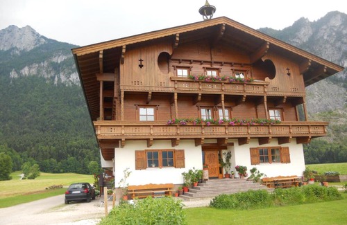 Ebbs Apartment | Family-Friendly Neuschwendterhof with Kitchen Amenities