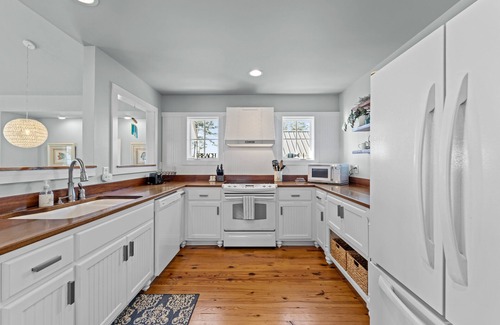Minnesott Beach House | Neuse Village #3 - Experience Breathtaking Views & Amenities