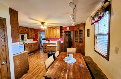Nevada House | Comfortable Nevada Home with Kitchen, 10 Miles to ISU