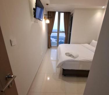 Pantai Indah Kapuk Apartment | New! 1 bedroom Gold coast Pik Honolulu tower
