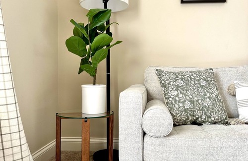 Georgetown House | Discover Dalton Derby House: Family-Friendly Retreat!