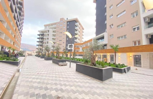 Bijeli do Apartment | Cozy 1BDR Flat with Partial Sea View & Wheelchair Access