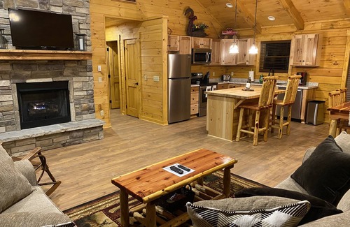 Deep Gap Cabin | Cozy Log Cabin Retreat by Trout Stream with Hot Tub