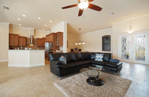 Pelican Villa | Exquisite Villa with Ocean View & Boat Mooring Access