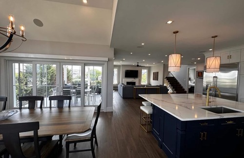 Sea Bright House | Newly Built House with Spectacular River and Ocean Views