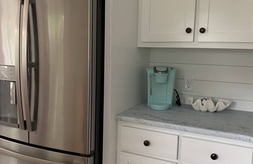 Cape Carteret House | Inviting House with Pool Near Emerald Isle - Guest Rated 9.8