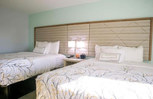 Kill Devil Hills Hotel | Oceanfront Getaway at Outer Banks Inn with Pool & Hot Tub