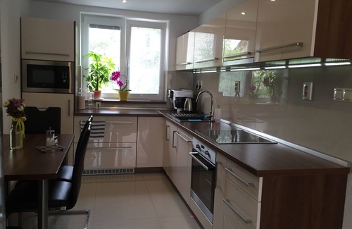 Liptovsky Mikulas Apartment | Cozy 2BR Apartment in Liptovsky Mikulas with Spa & Breakfast