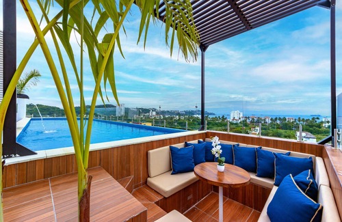 Manzanillo Apartment | Modern 2BR Apartment with Rooftop and Infinity Pool