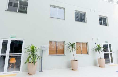 Santo Cristo Apartment | New 2BR Apt | Near Novo Rio Bus Station