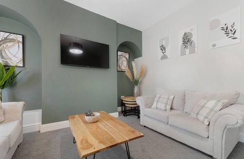 Darlington House | NEW! 2BR in Darlington