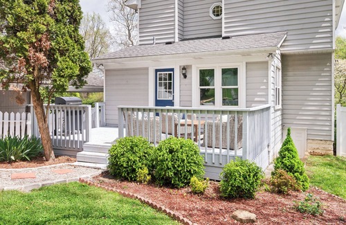 Crestwood House | Relaxing Retreat with 2 Kings, Hot Tub & Fire Pit