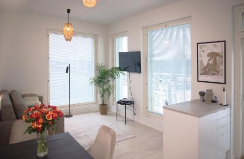 Myyrmaki Apartment | Family-Friendly 3-Bed Apartment with Free Garage & PS5