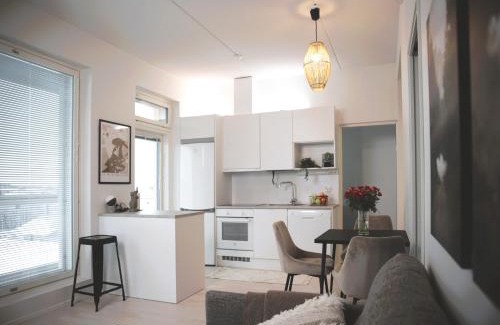 Myyrmaki Apartment | Family-Friendly 3-Bed Apartment with Free Garage & PS5