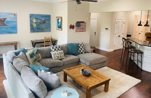 Charleston County House | New 3 BR Townhouse, 2 miles from Downtown Folly