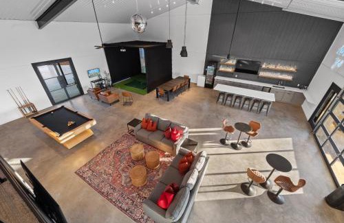 Dripping Springs House | Discover 3 Fun Properties on 10 Acres for Family Getaways