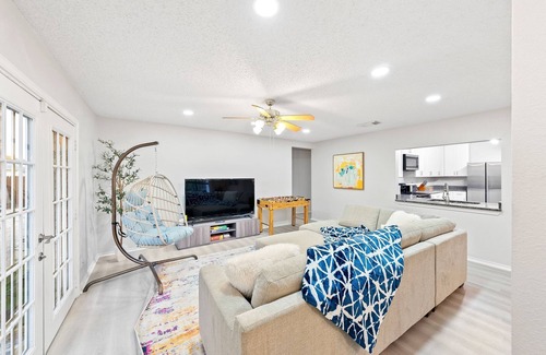 San Antonio Villa | Family-Friendly Villa with Pool, BBQ & Yard Games Await