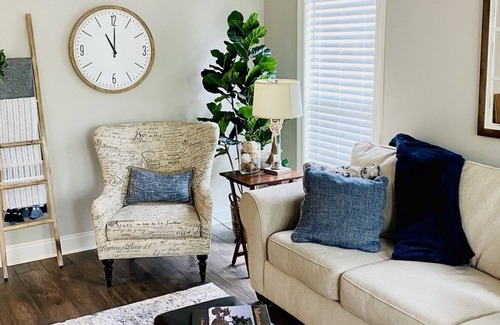 Zachary House | New 3BR/2BA Home In Heart Of Zachary (THREE BEDROOM)