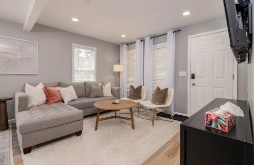 Hazel Park Apartment | Inviting 3BR Home with Pet-Friendly Amenities in Hazel Park