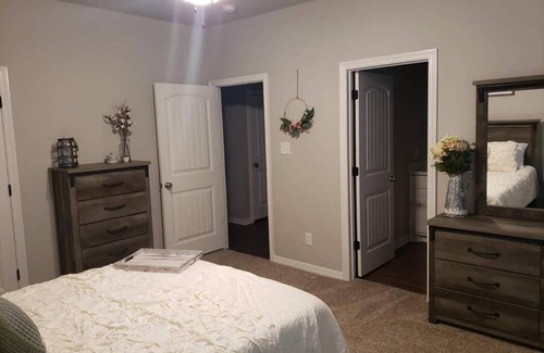 College Station House | Stylish 4-Bedroom Farmhouse in College Station Awaits!