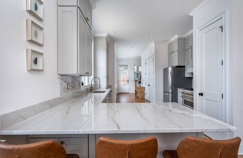 Athens House | Ideal 4 Bedroom Retreat in Normal Town, Athens GA