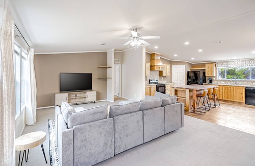 Leander House | Dog-Friendly 4 Bedroom Home with Large Yard Awaits You!