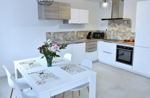 Ostheim House | New 4-person gîte, private parking and garden, 10 minutes from Colmar