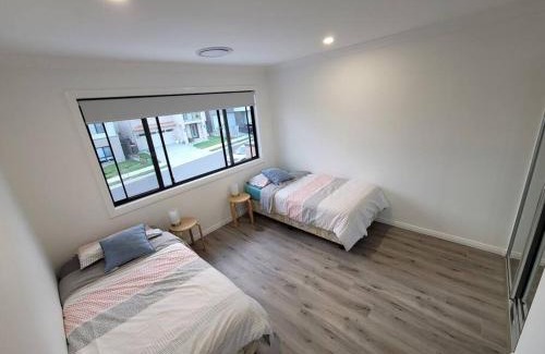 Rouse Hill House | Modern 5-Bedroom Home in Rousehill - Guest Rated 9.5/10