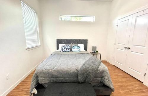 McAllen Apartment | Convenient Location: 5 Mins to Mall, Airport & Dining!
