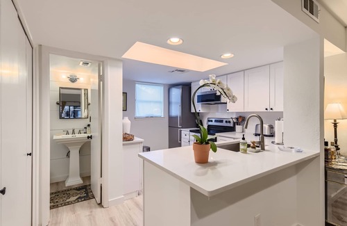 Westfield House | Convenient Stay in Tarrytown: 5 Mins to Downtown