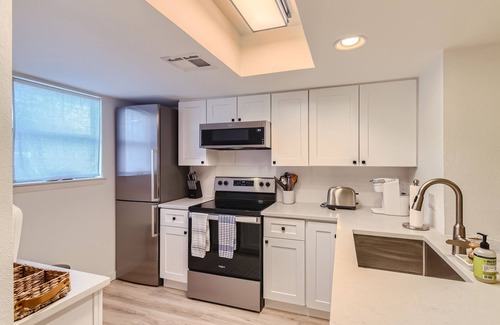 Westfield House | Convenient Stay in Tarrytown: 5 Mins to Downtown