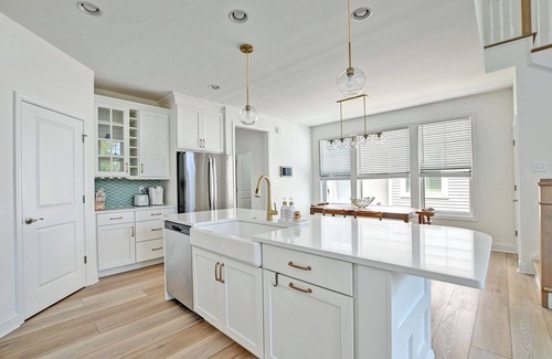 Cedar Neck House | New 5BD Home in Marlin's Chase with Pool & Ocean Views