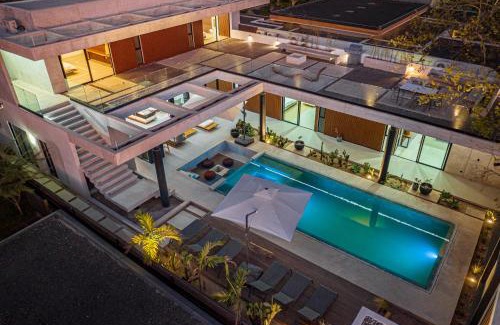 Playa Langosta House | Modern 6-Bed Home Steps from the Beach with Pool