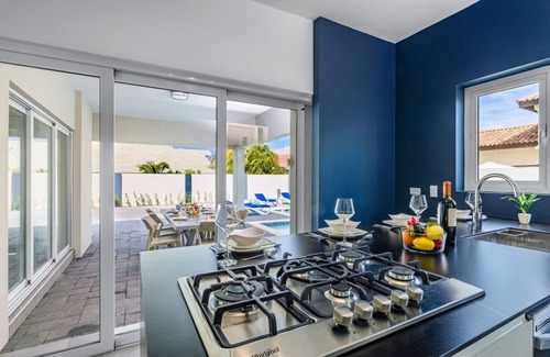San Miguel Villa | Exceptional 6 Bedroom Villa Steps from Eagle Beach