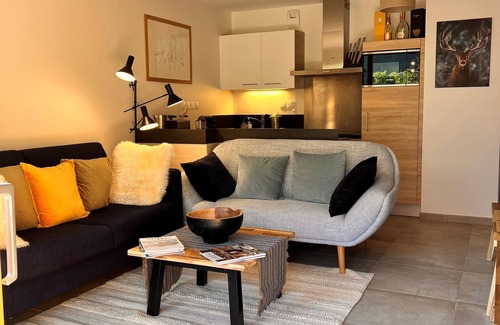 Oz Apartment | Premier Ski-in/Ski-out Apartment at Alpe d'Huez - Rated 9.8