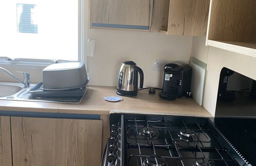 Burnham-on-Sea House | Inviting New Abi Coworth Caravan in Burnham on Sea