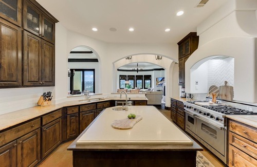 Summit At West Rim On Mount Larson House | NEW Above Casa del Sol I Sunset Views I Resort Pool I Hot Tub I Media Rm