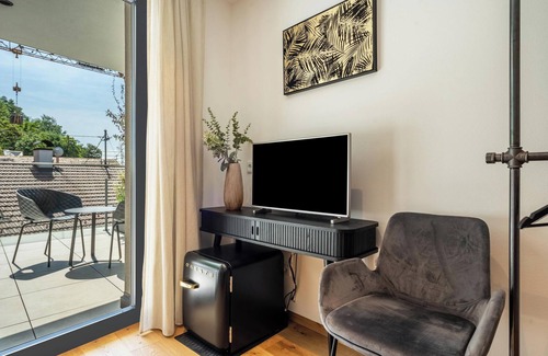 Gargazzone Apartment | Inviting Videre Lodge Doppelzimmer with Mountain View & Terrace