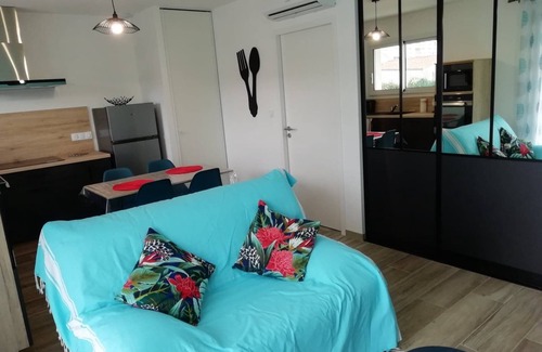 Saint-Jean-de-Monts Apartment | Brand New Alma Villa: Ocean View & Steps from the Beach