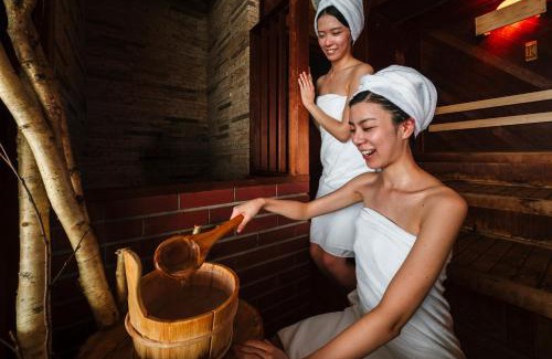 Akankohan Hotel | Relaxing Retreat at New Akan Hotel with Spa & Dining