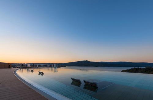 Akankohan Hotel | Relaxing Retreat at New Akan Hotel with Spa & Dining