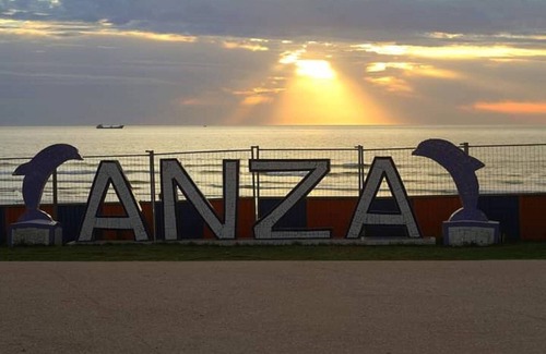 Anza Apartment | Bright New Apartment Just 5 Mins Walk to the Beach