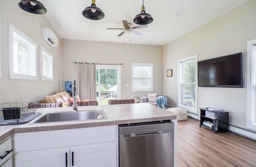 Mayville Cottage | Modern Cottage Retreat with Breathtaking Lake Views
