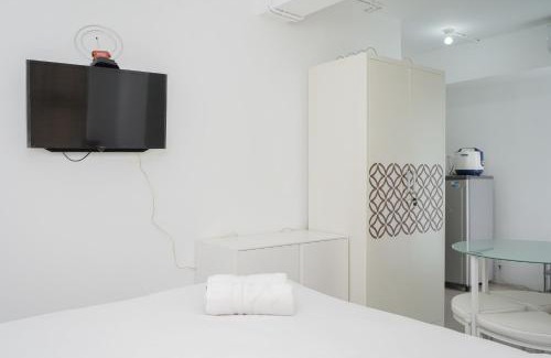 South Tangerang Apartment | Cozy Studio at Urbantown Serpong Apartment by Travelio