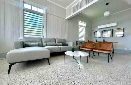 Primero House | Discover Antique House at Ponce - Perfect for Families!