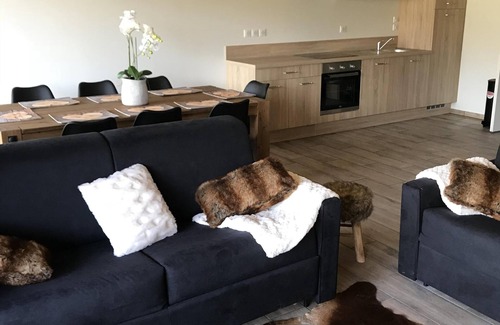Saint-Francois-Longchamp Apartment | Ideal Ski-In, Ski-Out Apartment for 8 with Spa Access