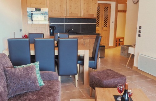 Les Avanchers-Valmorel Apartment | Prime Slopeside Apartment with Spa & Child-Friendly Amenities