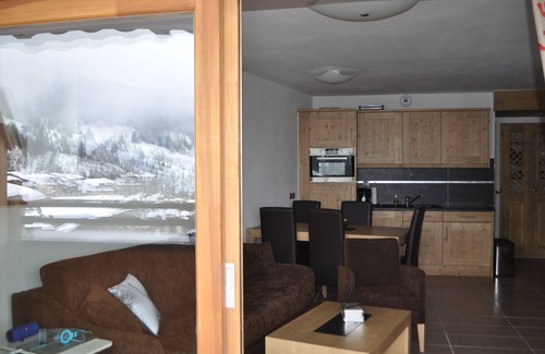 Les Avanchers-Valmorel Apartment | Prime Slopeside Apartment with Spa & Child-Friendly Amenities