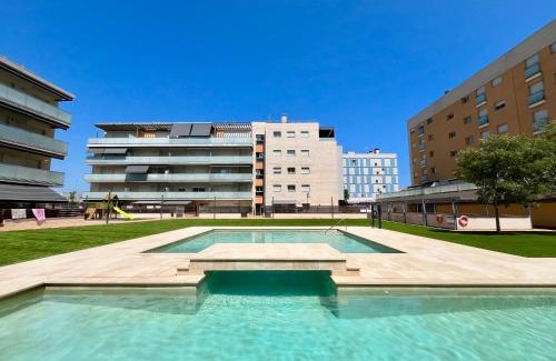 Sant Antoni de Calonge Apartment | Family-Friendly Apartment with Pools, Steps from the Beach