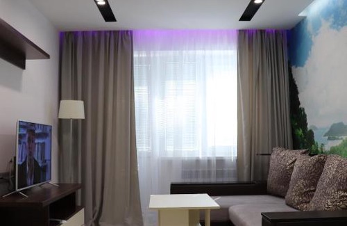 Dzerzhyns'kyi District Apartment | Modern Apartment Near Botanic Garden - Rated 9.2/10!